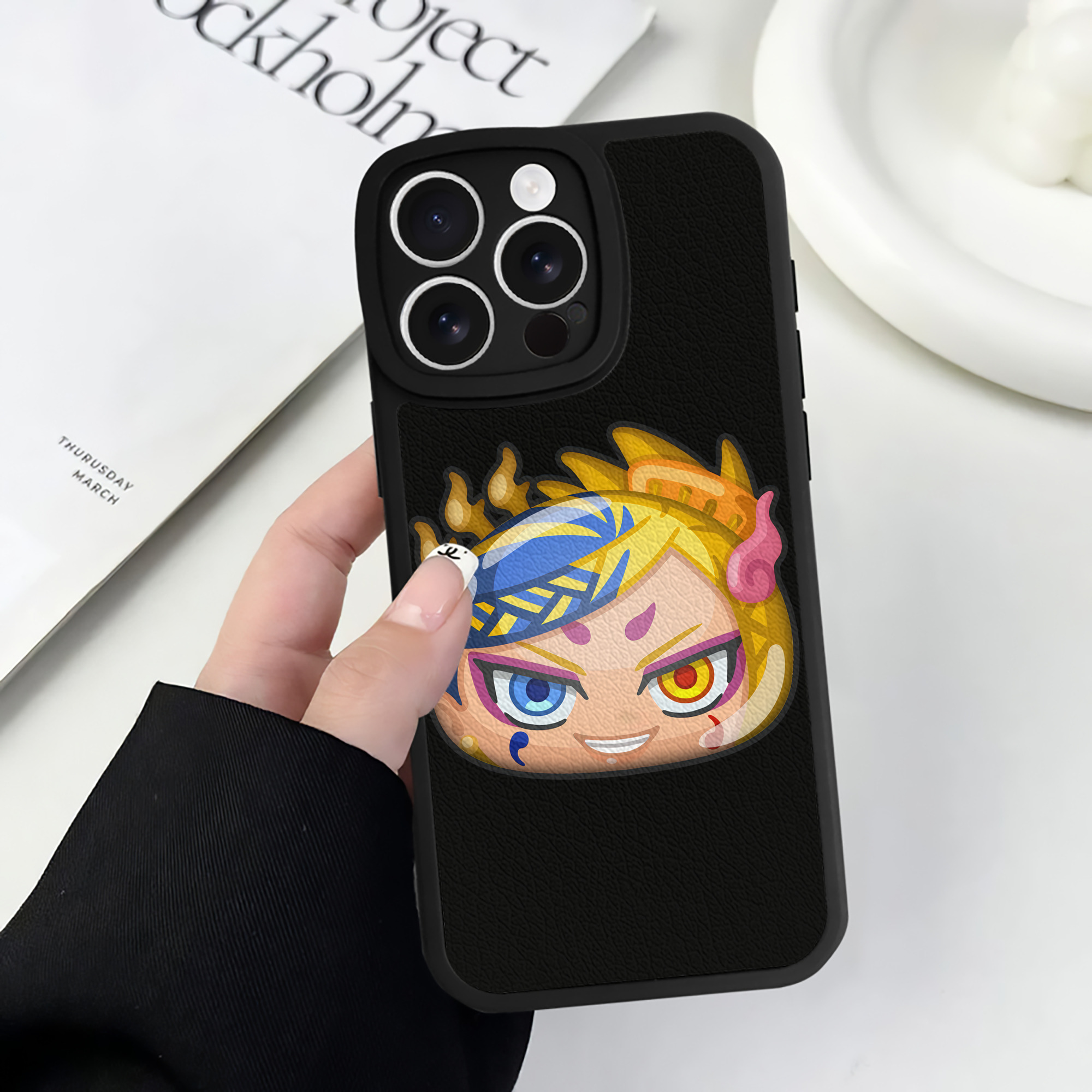 （画像用） 妖怪ウォッチ Yo-kai Watch 【iPhone 16シリーズ対応】シリコンスマホケース（レザー調） 材質：シリコン